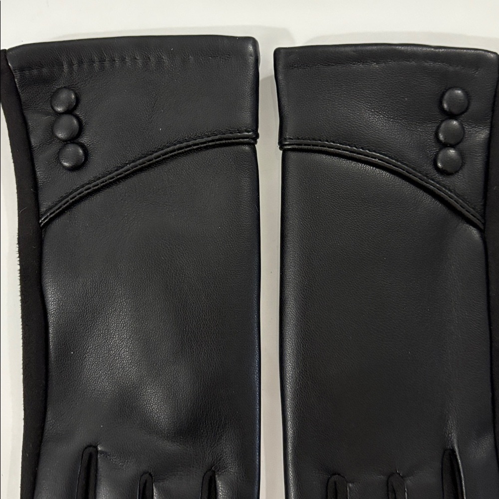 NEW: Elegant Black Gloves - Picture 5 of 9